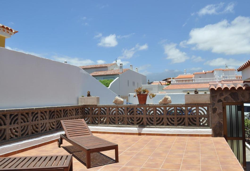 Los Cisnes Encantadora Casa Con Jardin Y Estudio Vista Al Mar El Medano  Exterior photo