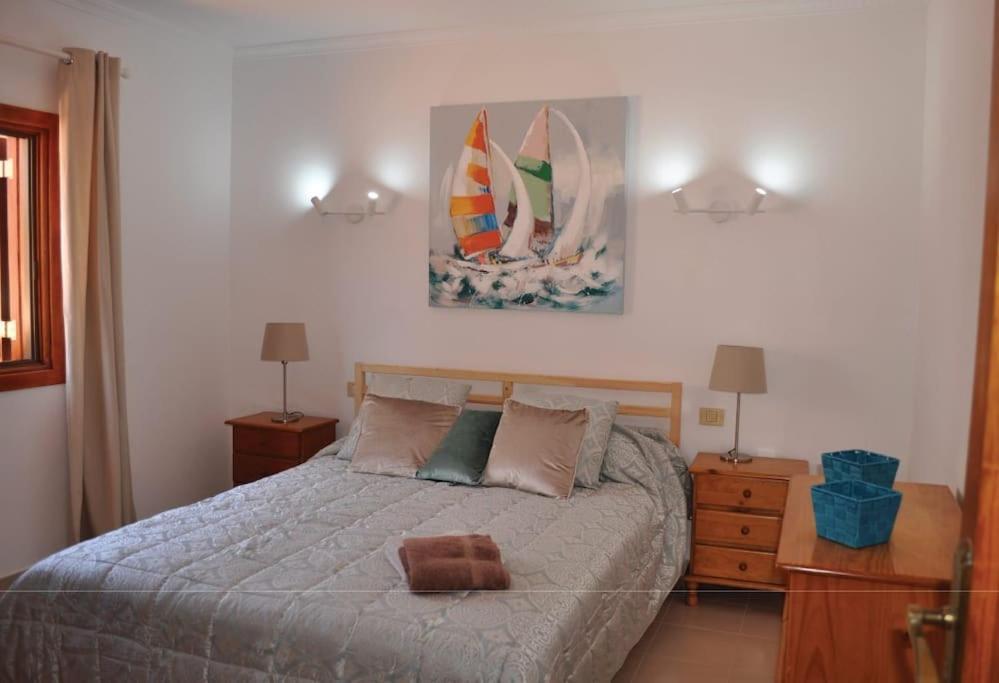 Los Cisnes Encantadora Casa Con Jardin Y Estudio Vista Al Mar El Medano  Exterior photo